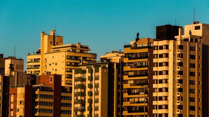 Florianópolis fechou o primeiro semestre de 2023 com o segundo maior aumento do aluguel no ano