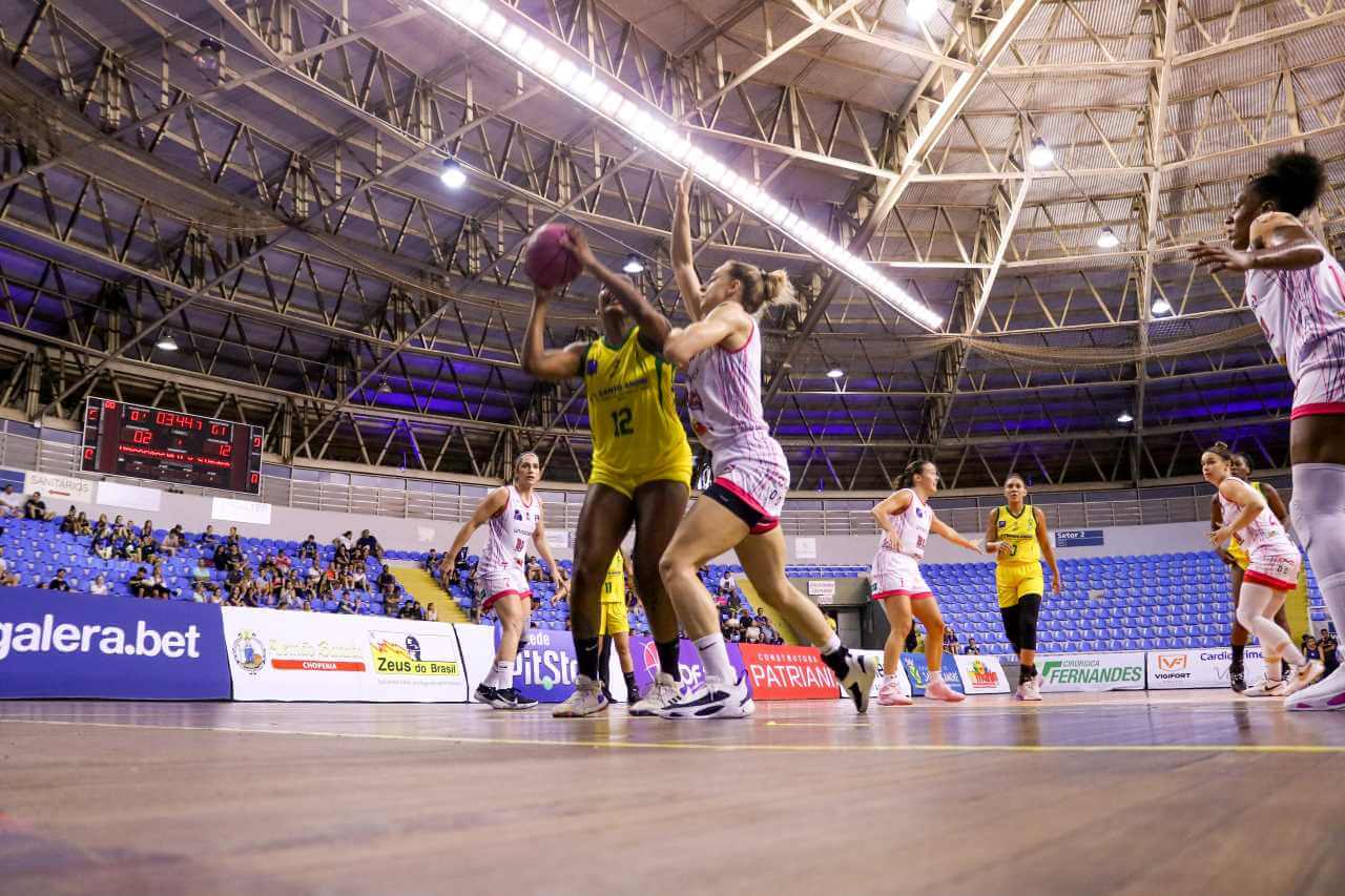 basquete-feminino-blumenauxsanto-andre-1