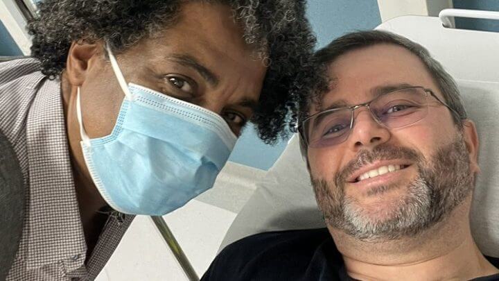 Nésio Fernandes (à direita) internado em Roma