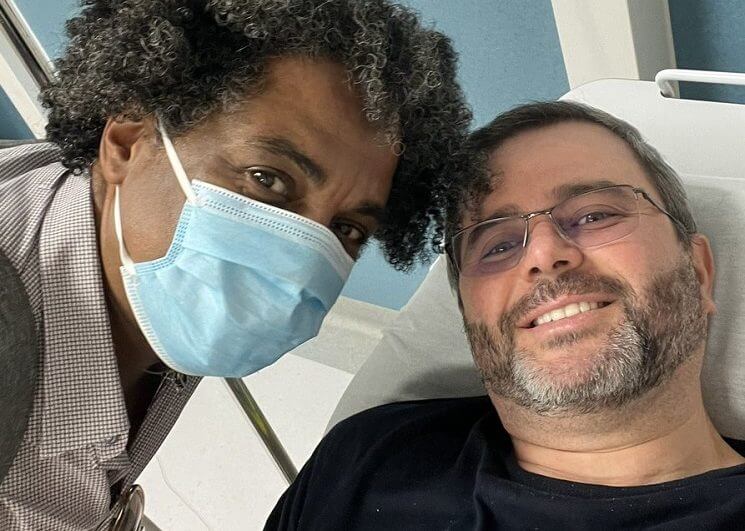 Nésio Fernandes (à direita) internado em Roma