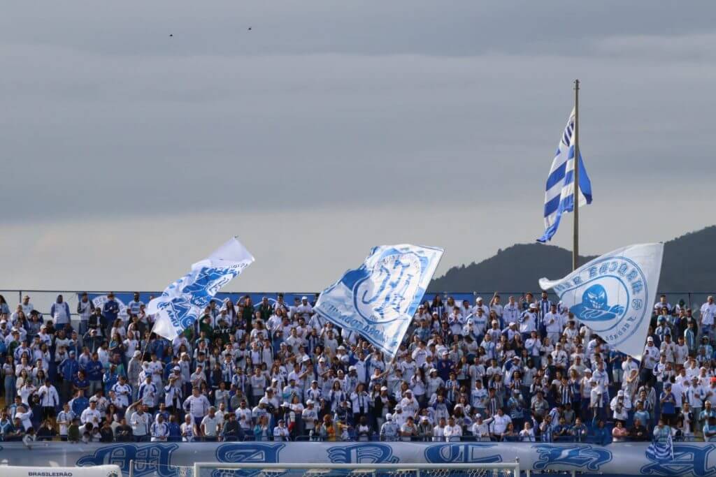Avaí tenta reverter mudança de data da partida contra o Atlético-GO