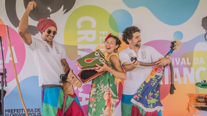 Gilberto Farias, Lidiane Cunha e Ricardo Lisboa integram a Banda de Brincar. - crédito Vanessa Soares