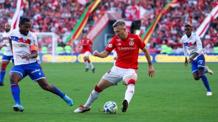 Fortaleza vence o Internacional no Beira Rio