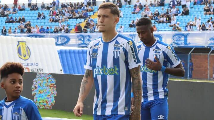 Felipe Silva deve ter feito sua última partida pelo Avaí no sábado contra o Tombense (Foto: Frederico Tadeu/ Avaí FC)