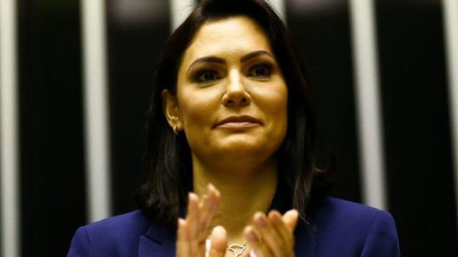 Ex-primeira-dama Michelle Bolsonaro é alvo de pedido de quebra de sigilo pela PF
