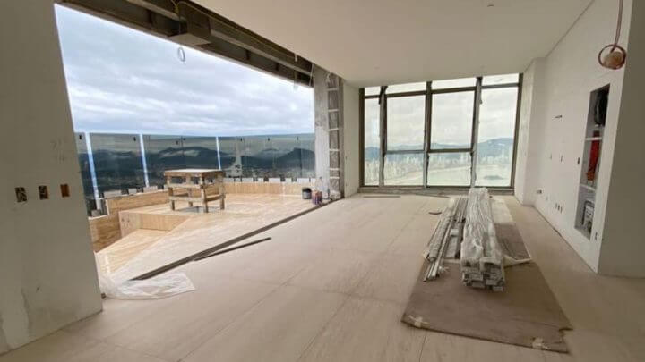 Obra em cobertura de Neymar em Balneário Camboriú