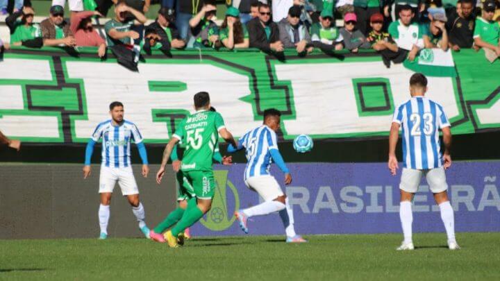 Chapecoense e Avaí ficaram apenas no 0 a 0 (Foto: Rafael Xavier / Avaí F.C.)