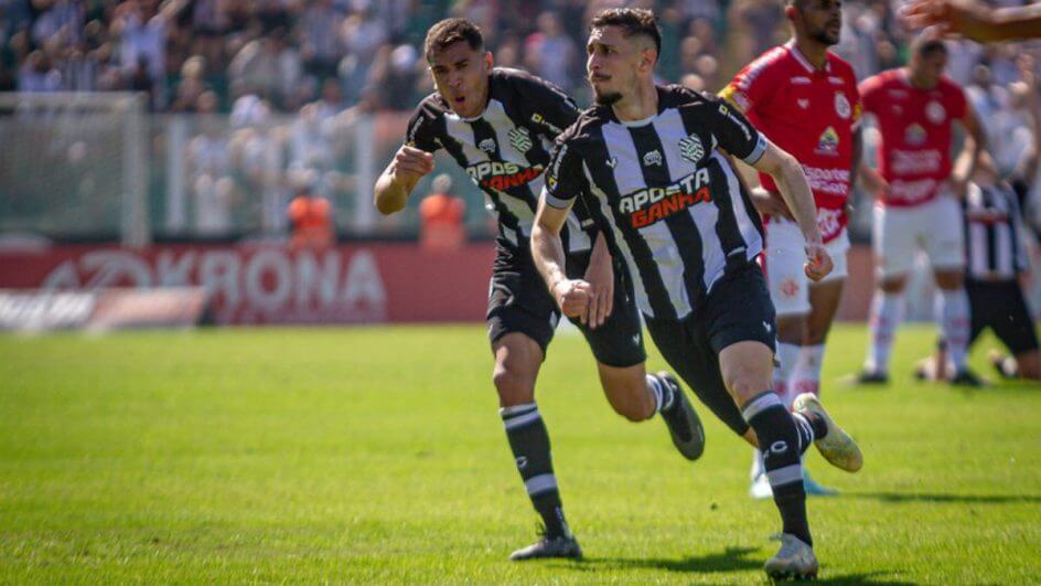 Em caso de vitória, o Figueirense chega aos 24 e se garante de vez na Série C (Foto: Patrick Floriani/FFC)