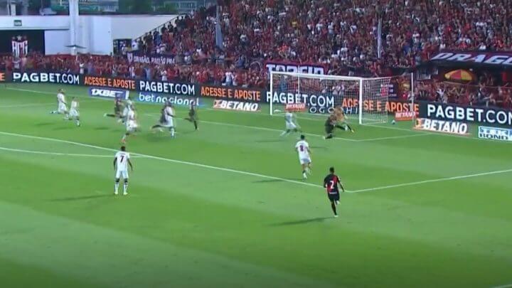 Atlético-GO e Vitória ficaram apenas no empate sem gols (TV Globo/Reprodução)