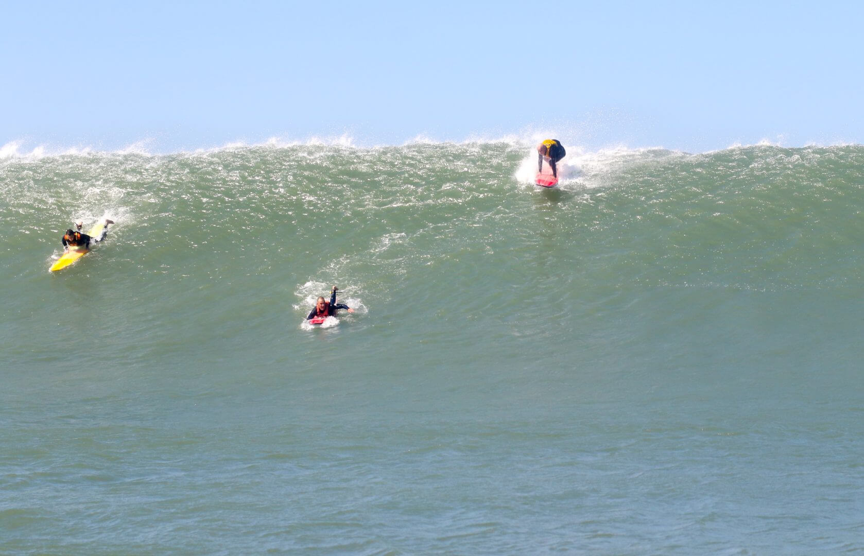 Ondas grandes em Laguna