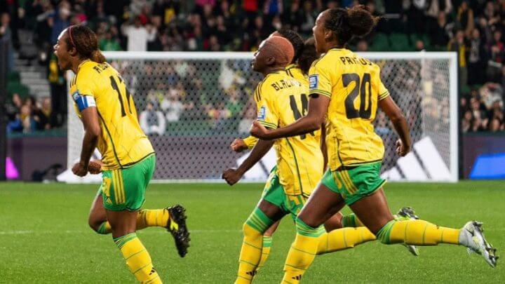 Jamaica venceu seu primeiro jogo em Copas na partida contra o Panamá (Foto: JFF / Reprodução)