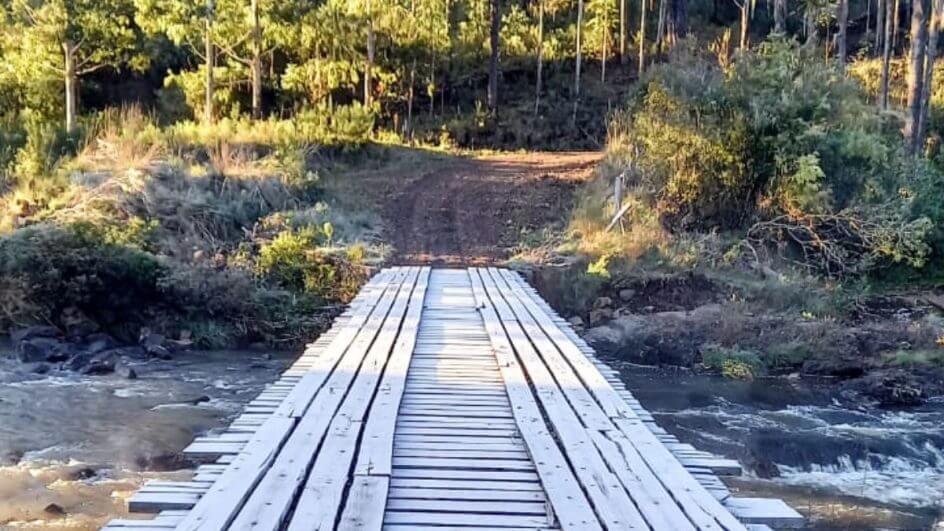 Ponte ficou coberta por geada na Serra de SC