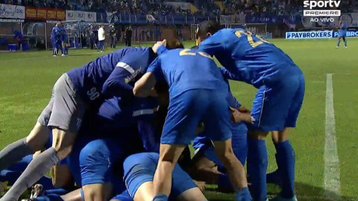 Avaí venceu o Novorizontino e saiu da zona de rebaixamento da Série B (Foto: reprodução/ SPORTV)