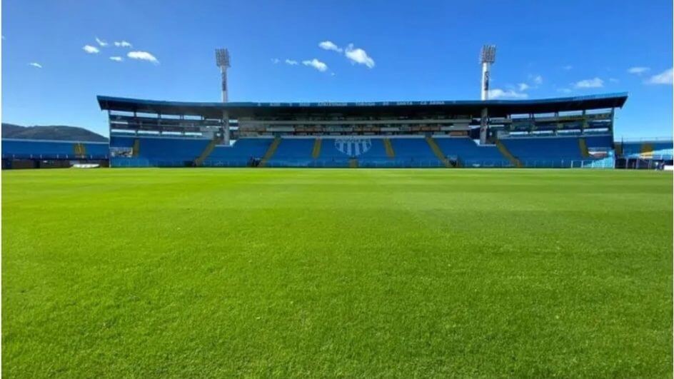 Avaí completa 100 anos nesta sexta-feira. A Ressacada é a casa do clube há 40 anos (Foto: Leandro Boeira/ Avaí FC)