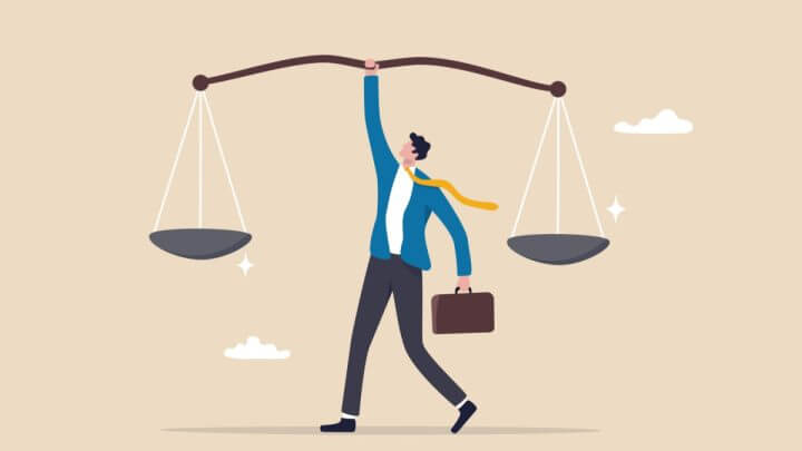Ilustração de um homem segurando uma balança, simbolizando justiça/integridade