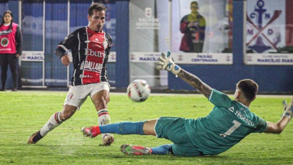 Vitória do Joinville contra o Barra foi de virada (Foto: Gustavo Mejía Quintero/JEC)