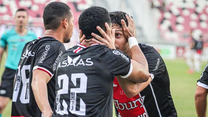 Joinville vence o Inter de Lages de virada pela Copa SC (Foto: @jec_online/Reprodução)