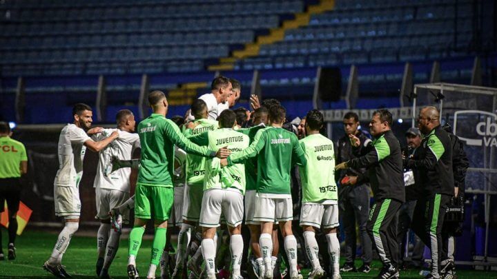 Juventude venceu o Avaí na Ressacada em mais um jogo fraco do conjunto azurra (Foto: Gabriel Tadiotto/ECJuventude)