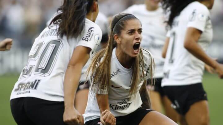 Corinthians derrotou a Ferroviária de virada e conquista mais um título brasileiro (Foto: @SCCPFutFeminino/Reprodução)