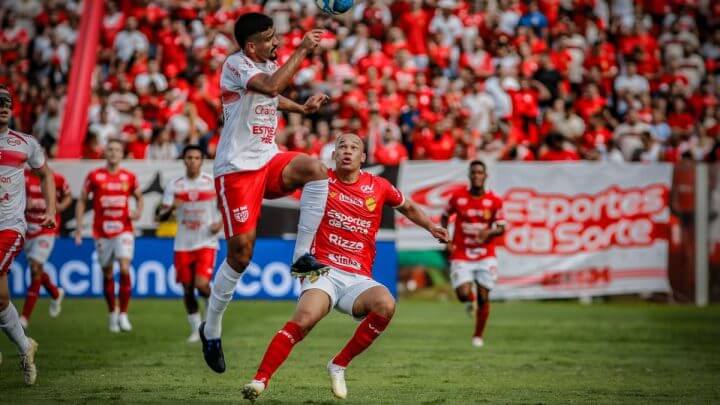 CRB derrotou o Vila Nova com gol já nos acréscimos (Foto: Roberto Correa/CRB)