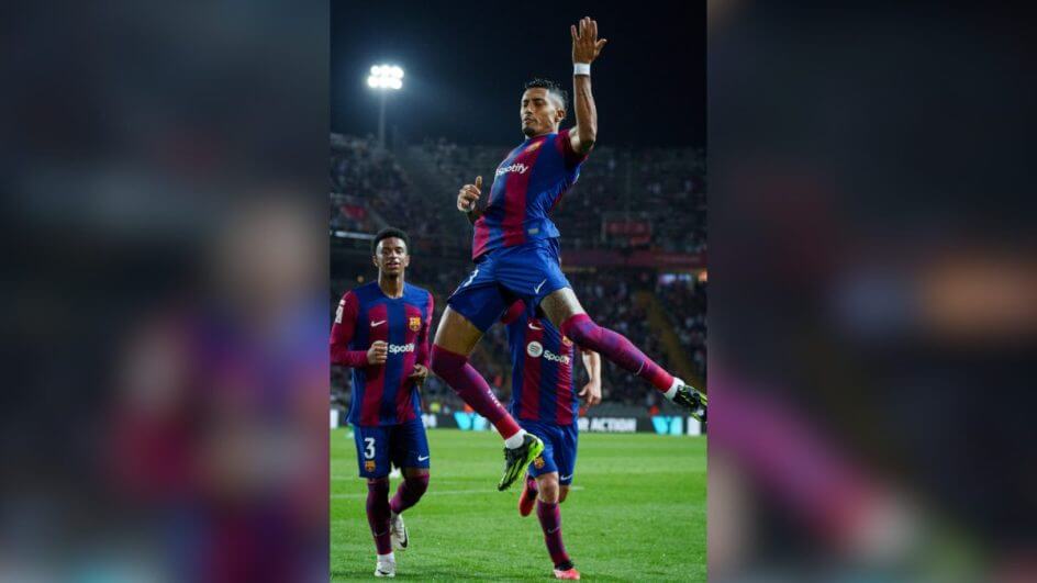 Cria do Avaí, Raphinha marcou um golaço pelo Barcelona (Foto: @fcbarcelona_br/Reprodução)