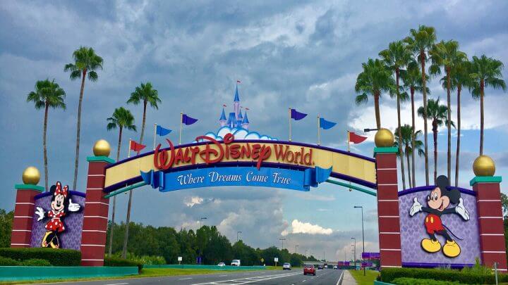 Placa de entrada do Walt Disney World