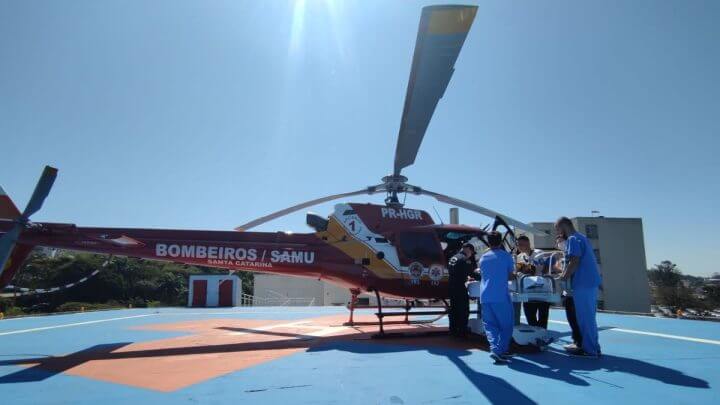 Helicóptero Arcanjo-01 foi usado no resgate