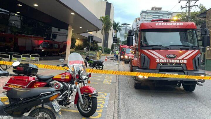 Shopping Beiramar reabre após princípio de incêndio