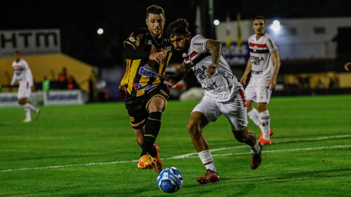 Onde assistir e probabilidades de Chapecoense x Botafogo-SP - NSC Total