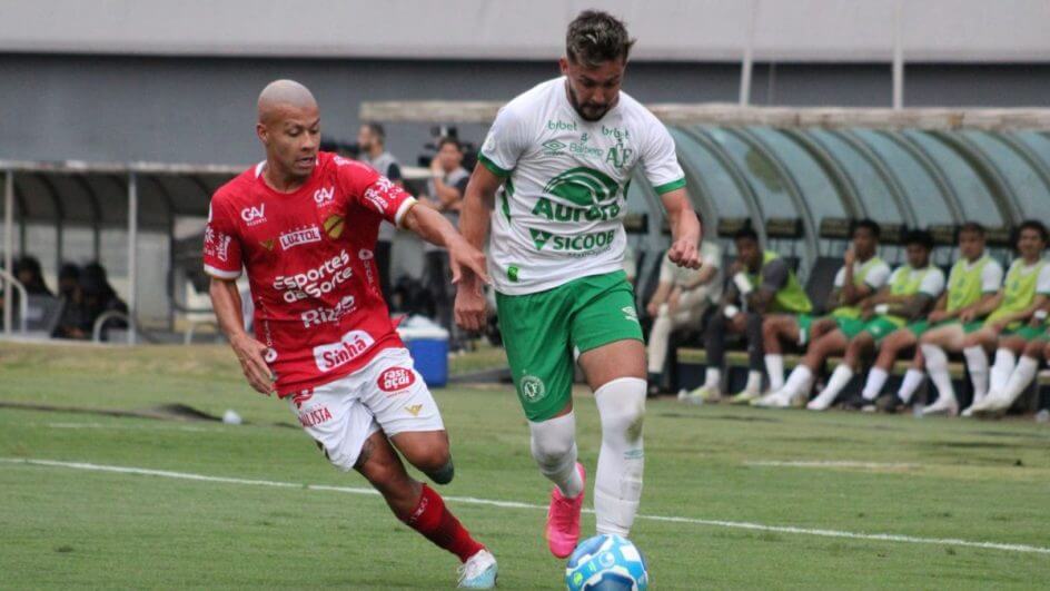 Chapecoense e Vila Nova ficaram apenas no empate sem gols pela Série B (Foto: João Heemann/ACF)