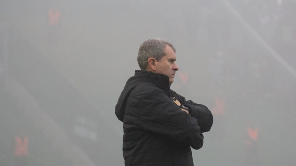 Claudio Tencati tem o mérito de fazer um bom trabalho, sem grandes oscilações e com conquistas, em dois anos à frente do Criciúma (Foto: Celso Da Luz/ Criciúma EC)