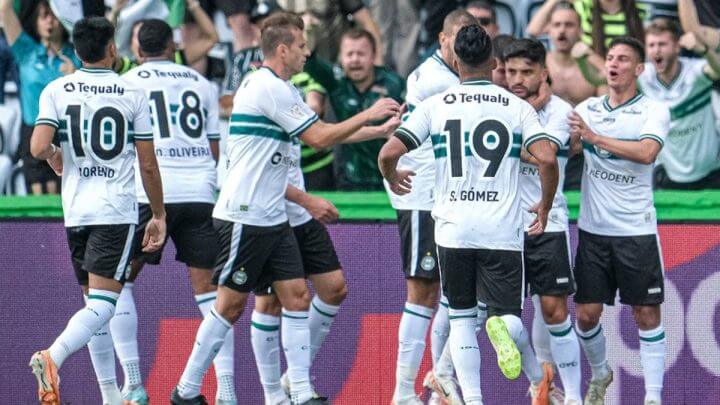 Coritiba vence o Athletico (Foto: Coritiba/Reprodução)