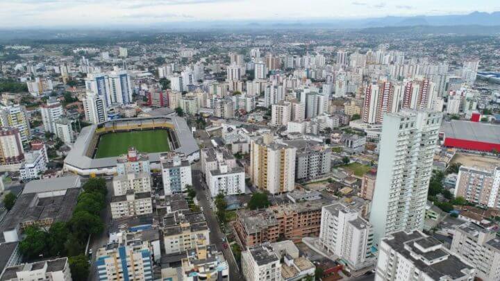 Disputa para definir os pré-candidatos a prefeito em Criciúma (foto) mobiliza partidos de olho nas eleições 2024