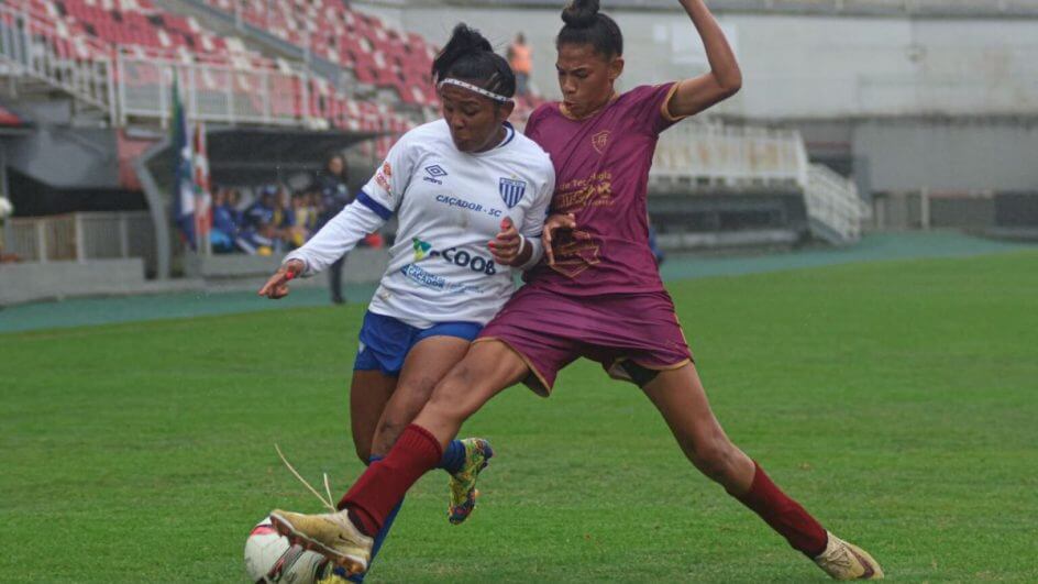Fluminense e Avaí fazem o primeiro jogo da final do Catarinense Feminino (Foto: Luiz Vieira/FCF/Divulgação)