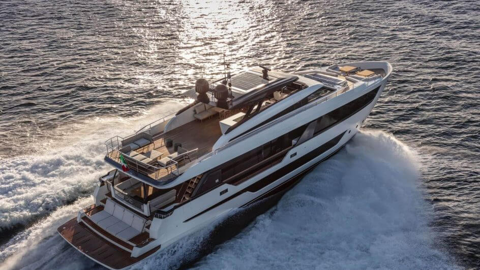 Ferretti 1000