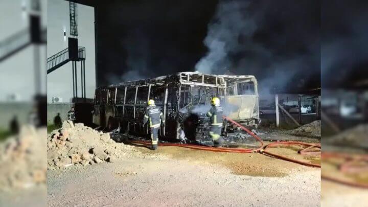 Polícia trabalha com possibilidade de incêndio criminoso
