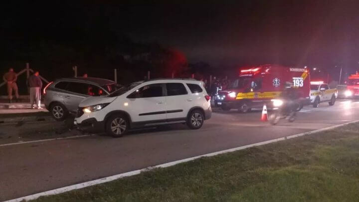 Segundo a Polícia Militar Rodoviária, o condutor do veículo modelo I/Volvo XC60, estava embriagado. (Foto: Divulgação/CBMSC)