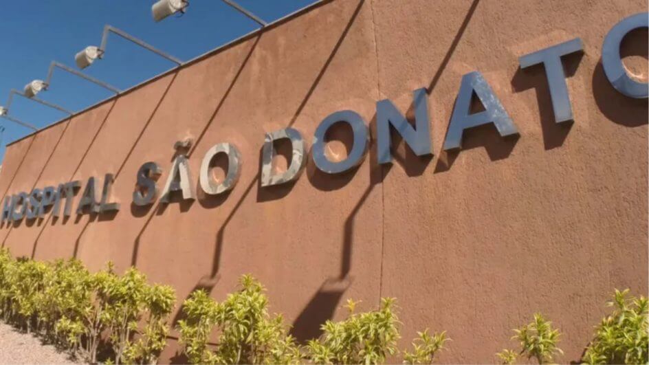 Pais são indiciados por morte de bebê pisoteado após nascer em SC