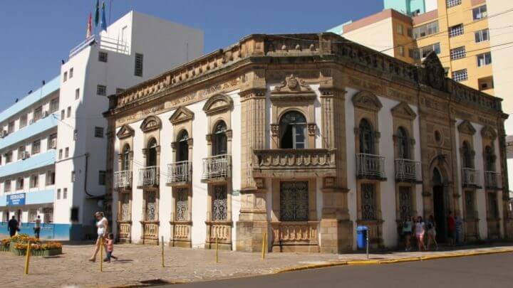 Disputa para definir pré-candidatos a prefeito de Lages mobiliza partidos durante organização para eleições 2024