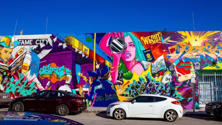 Parede de rua pintada em Wynwood