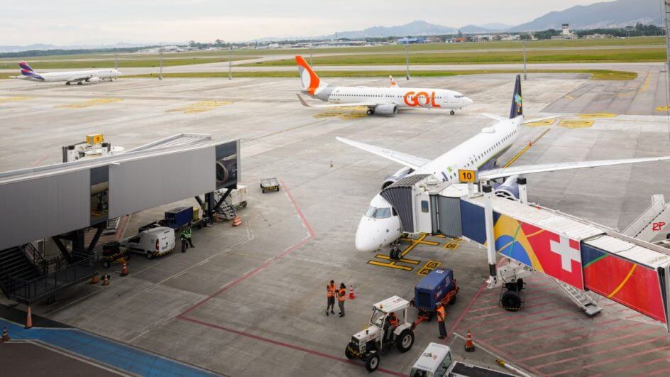 Aeroporto de Florianópolis vai usar energia renovável nos aviões em solo
