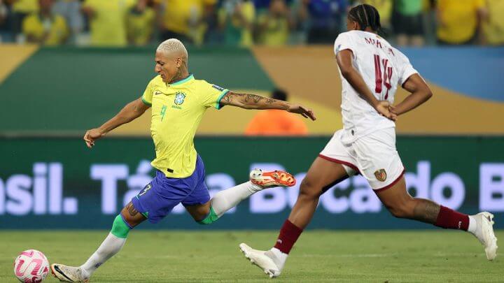 Brasil só empara com a Venezuela em Cuiabá (Foto: Vitor Silva/CBF)