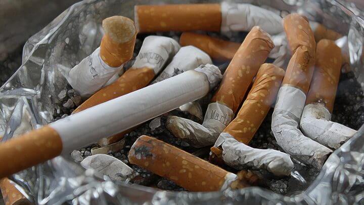 4 a cada 10 cigarros vendidos em SC são contrabandeados, mostra levantamento