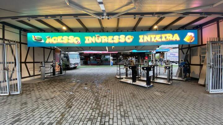 Entenda como pedir reembolso do ingresso da Oktober