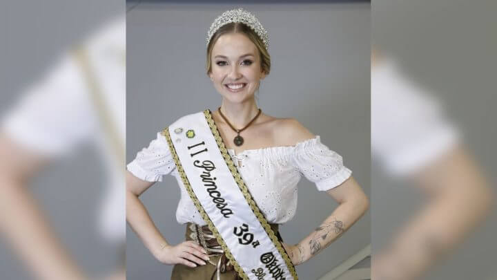 gabriela-poli-segunda-princesa-oktoberfest-blumenau-2024