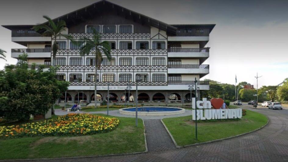 Definição de pré-candidatos a prefeito em Blumenau para as eleições de 2024 movimenta partidos
