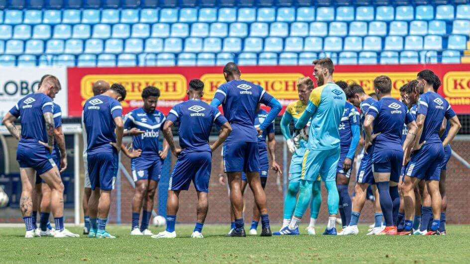 Grupo deste ano do Avaí vai ter poucas permanências para 2024 (Foto: Leandro Boeira/ Avaí FC)