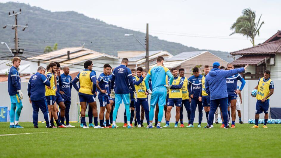 Avaí encara a Ponte Preta, neste sábado, pela 35° rodada da Série B (Foto: Laysa Silva/ Avaí FC)