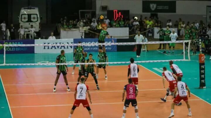 Blumenau perde para o América-MG na estreia pela Superliga Masculina