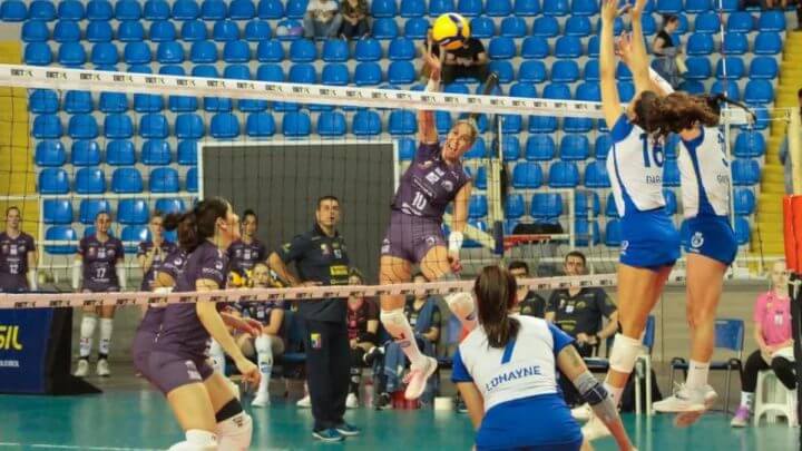 Bluvolei vence São Caetano na estreia da Superliga Feminina (Foto: Bruna Evelyn, @brunaevelinoficial)